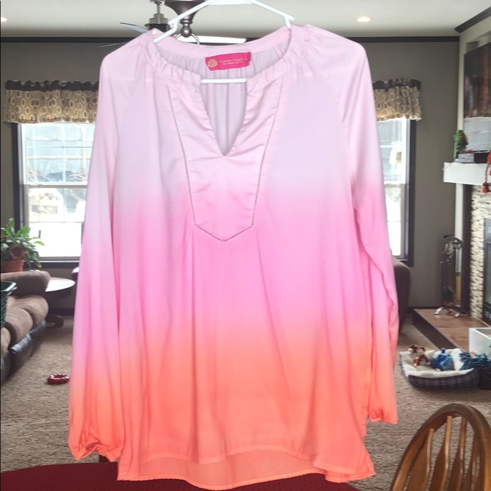 Margaret Joseph’s-Macbeth Collection, size medium.